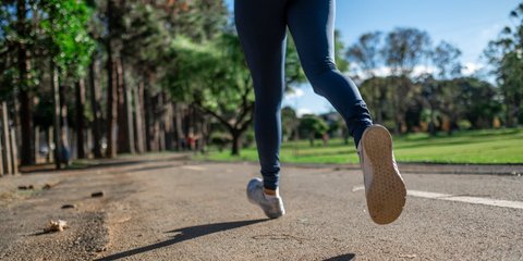 Turunkan Lemak Perut Tanpa Gym: 7 Gaya Jalan Kaki yang Bisa Anda Lakukan Setiap Hari