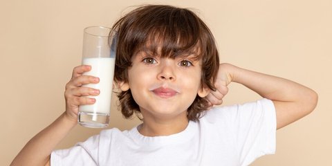 Bukan Soal Banyaknya, Ini Waktu Emas Minum Susu agar Tinggi Badan Maksimal, Tak Perlu Sampai 2 Liter!