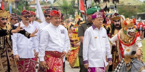 Gubernur Bali Larang Produksi Air Mineral Kemasan Plastik di Bawah Satu Liter Mulai 2026