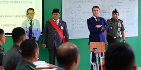 {{caption}}