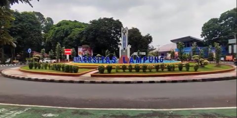 {{caption}}