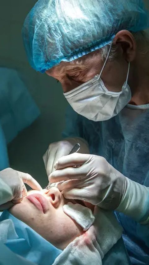 Operasi Plastik: Transformasi Kecantikan, Risiko, dan Efek Samping yang Perlu Diperhatikan
