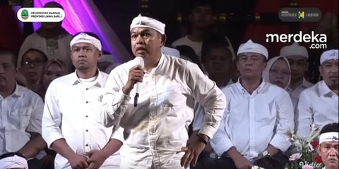 Aura Siliwangi Dedi Mulyadi Keluar, Tiba-tiba Ngamuk ke Suporter Persikas 'Ngaku Berpendidikan, Saya Pikir Saya Takut Sama Kalian'