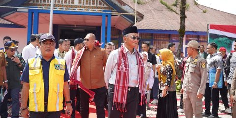 {{caption}}