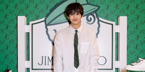 Potret Terbaru Kim Bum Pakai Seragam Anak Sekolah, Masih Cocok Meski Usia Sudah 35 Tahun