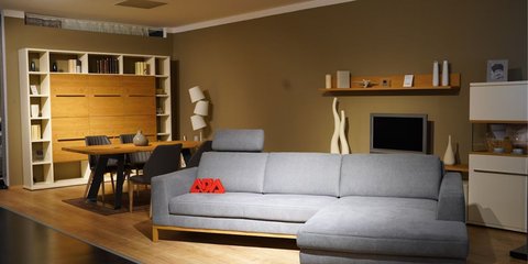 Lemari Pajangan Minimalis, Solusi Elegan untuk Ruang Tamu Modern