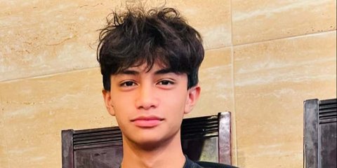 Jarang Tersorot, 4 Potret Ganteng Zilian Alvaro Anak Bungsu Andy Rif yang Kini Sudah Genap Berusia 16 Tahun