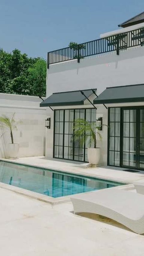 Sumber Cuan Baru, 5 Potret Villa Mewah Ivan Gunawan di Bali - Super Cozy dan Setiap Sudutnya Begitu Estetik