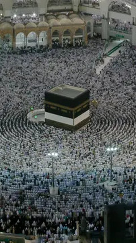 ‎Tak Ada Takutnya Sama Allah, Ternyata para Penipu Banyak Beraksi di Mekkah Bahkan di Depan Kabah