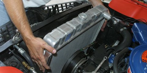 Faktor-Faktor yang Membuat Radiator Mobil Cepat Panas serta Solusinya