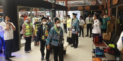 Barang-barang' Nyeleneh' yang Pernah Dibawa Jamaah Haji Indonesia ke Tanah Suci