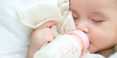 Kondisi Medis yang Membuat Bayi Harus Minum Sufor: Hal yang Perlu Dipahami Orangtua