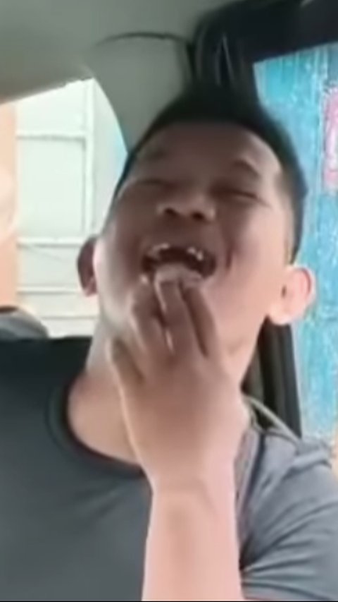 Kejadian Unik Sopir Ambulans Nyasar Antar Jenazah ODGJ, Tambah Bingung Ternyata 2 Orang yang Mengantar juga ODGJ