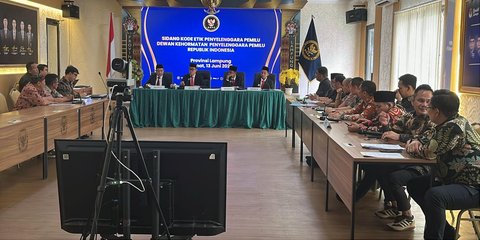 Tak Jujur & Diduga Terlibat Politik Uang, Ketua Bawaslu Tulang Bawang Barat Disidang DKPP