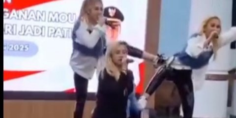 Bupati Sudewo Buka Suara Soal Viral Trio Serigala Joget Heboh di Pendopo Pemda Pati