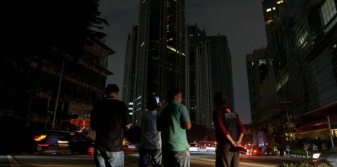 Jakarta Berhasil Kurangi Emisi Karbon Hingga 54 Ton Setelah Pemadaman Lampu Serentak Selama 1 Jam
