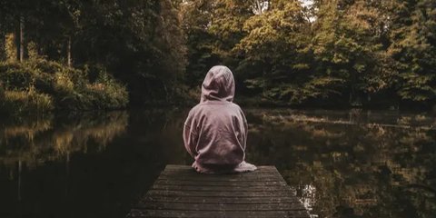 Luka Batin yang Tak Terlihat, Jejak Trauma Masa Kecil yang Kita Bawa Tanpa Sadar Hingga Dewasa