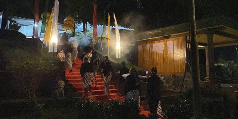 Refleksi dan Introspeksi Diri, Ini Makna  Esensi Spiritualitas di Malam 1 Suro