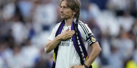 Menanti Duet Luka Modric dan Granit Xhaka di Lini Tengah AC Milan