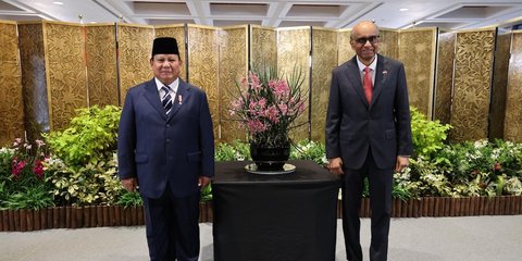 Momen Prabowo Beri Nama Ibunda untuk Anggrek saat Kunjungan ke Singapura
