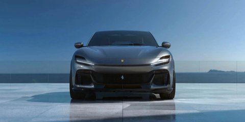 Segini Harga Ferrari Purosangue Terguling dari Truk Towing Usai Kecelakaan di Tol Cengkareng