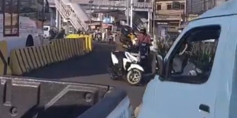 Lawan Arus di Sekitar Terminal Kampung Melayu, 50 Pemotor Kena Tilang ETLE