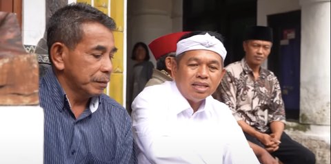 ⁠Dedi Mulyadi Melongo Lihat Kampung Beda Agama di Ciamis Jawa Barat 'Hebat Hidup Damai'
