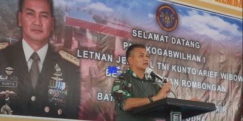 ⁠Pesan Mendalam Letjen Kunto Arief Untuk Dokter Satuan di Depan Prajurit 'Datangi Rumah-rumah Anggota Kasih Obat'