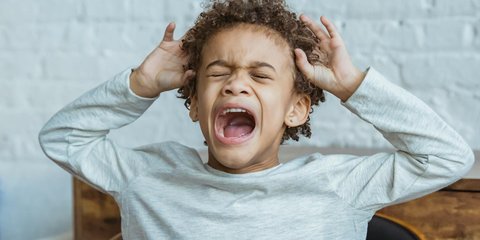 Cara Mengatasi Tantrum pada Orang Dewasa,  Kenali Tanda-Tanda Awalnya!
