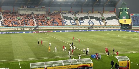 Organizing Committee Turun Langsung! Begini Kondisi Stadion Si Jalak Harupat Jelang Piala Presiden 2025