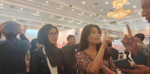 Memburu Peluang di Tengah Sunyi: Perjuangan Penyintas Tunarungu di Bursa Kerja Bandung