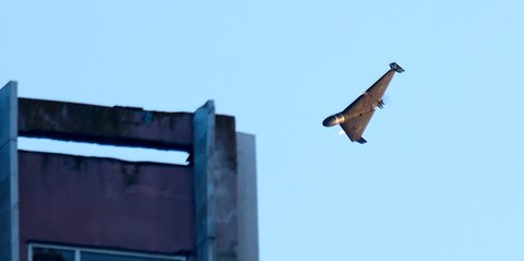 FOTO: Detik-Detik Drone Rusia Menyerang Gedung Bertingkat di Ukraina