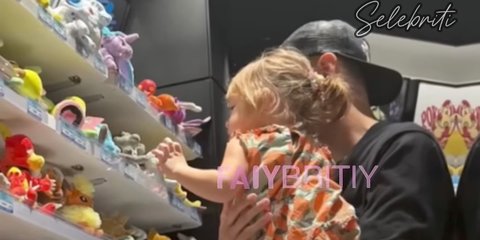 Potret Jennifer Coppen, Justin Hubner, dan Kamari Liburan ke Disneyland Jepang, Kehangatan yang Jadi Sorotan