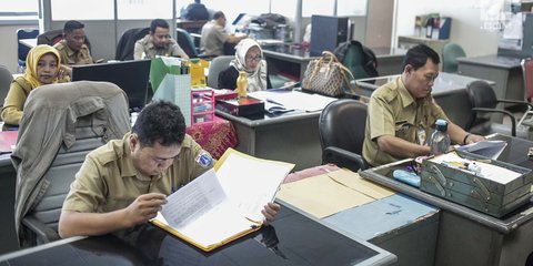 Gaji ke-13 PNS, TNI dan Polri Baru Cair Rp32 Triliun dari Total Rp49 Triliun