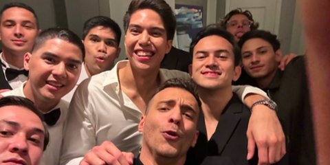 Momen El Rumi Rangkul Rizky Nazar di Pernikahan Al Ghazali Bikin Heboh, Akrab dan Kompak Senyum Bareng