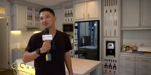 5 Potret Dapur di Rumah Eza Yayang, Mewah Bergaya American Style - Setiap Sudut Estetik Bikin Betah Masak