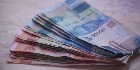 Waspada! Ini Risiko Kesehatan yang Mengintai dari Selembar Uang di Dompet Anda