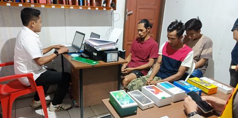 Curi 68 Paket Berisi Handphone dan Smartwatch, Tiga Karyawan Kargo Bandara Hasanuddin Ditangkap