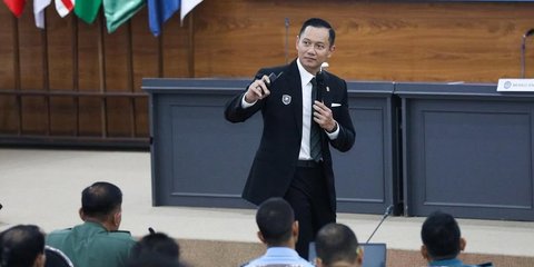VIDEO: AHY di Sesko TNI Tanya AI 'Peluang Atau Ancaman?', Kolonel Ucok Jawab Satu Ruangan Tepuk Tangan