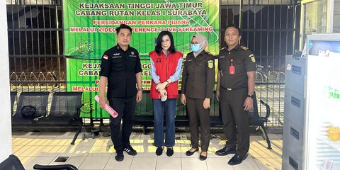 {{caption}}