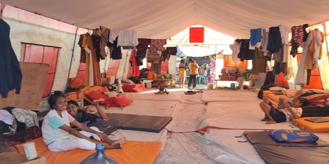 Kemensos Dirikan 8 Dapur Umum untuk 4.954 Korban Erupsi Gunung Lewotobi Laki-laki