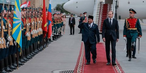 TOP NEWS: Prabowo Panggil Ajudan saat Anak WNI di Rusia Minta Lego | Polisi Mantu Eks Panglima TNI