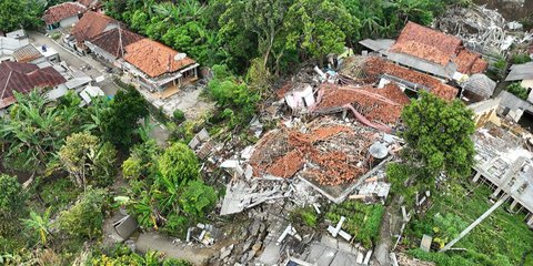 Korban Bencana Pergeseran Tanah di Purwakarta Dapat Bantuan dari BUMN Peruri