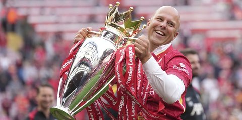 Arne Slot Siap Gebrak Liverpool dengan Formasi Mengerikan Musim Depan: Bikin Lawan Was-was!