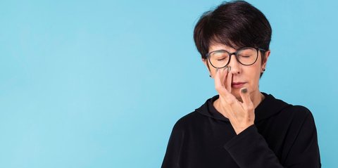 Waspadai! Kondisi Mata yang Harus Diwaspadai Seiring Bertambahnya Usia: Katarak hingga Retina Lepas