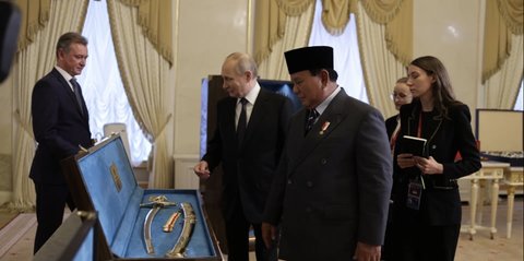 VIDEO: Kumpulan Aksi Sigap Paspampres Rusia Kawal Prabowo Saat Kunjungan ke Putin