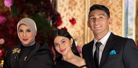 Potret Ariel Tatum Kondangan Bareng Marini Zumarnis, Calon Mantu dan Mertua Kompak - Kode Sudah Dapat Restu?