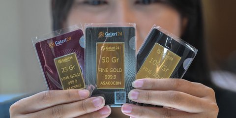 Harga Emas Antam Hari Ini Turun Rp10.000 per Gram, Cek Rincian Terbaru di Sini