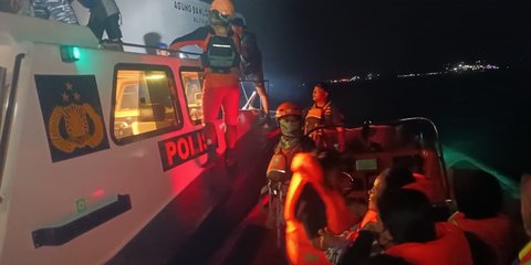 KMP Agung Samudra 9 Kandas di Perairan Gilimanuk, 49 Penumpang Dievakuasi Selamat