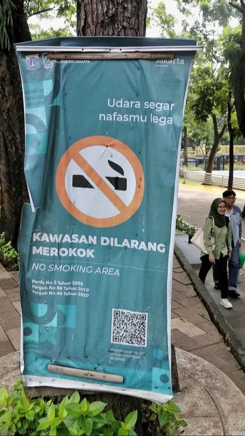 FOTO: Pemprov Jakarta Segera Sahkan Aturan Kawasan Bebas Asap Rokok